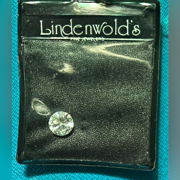 Lindenwold’s 1.25 cubic zirconia - Picture 2 of 2